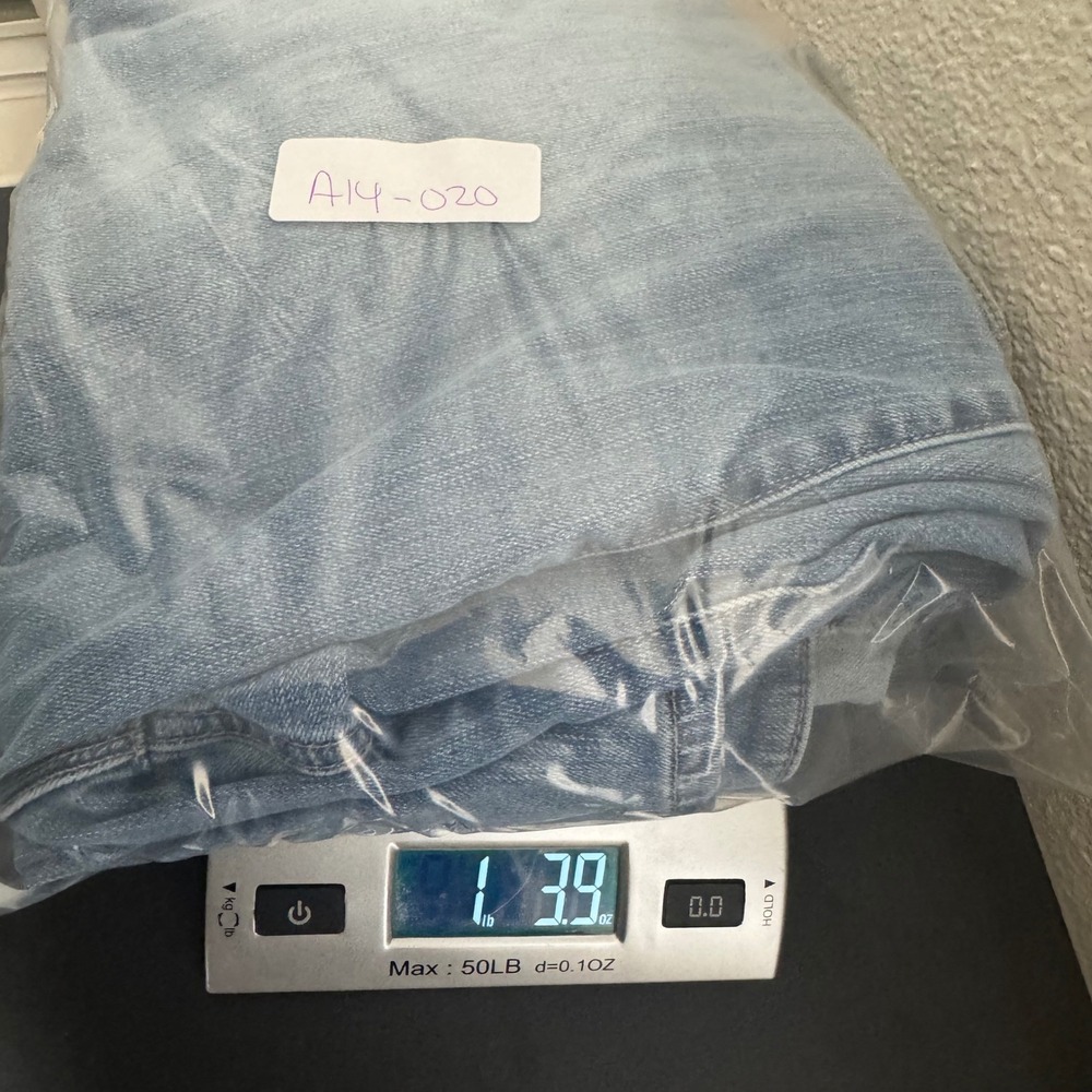 Talbots Flawless Five Pocket Woman Petites Jeans‎ Light Wash Denim Size 16 - Picture 10 of 10